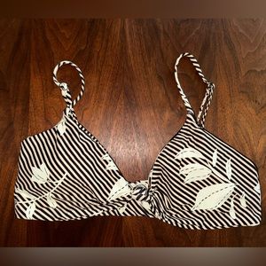 O’Neill Knot Front Bikini Swim Top